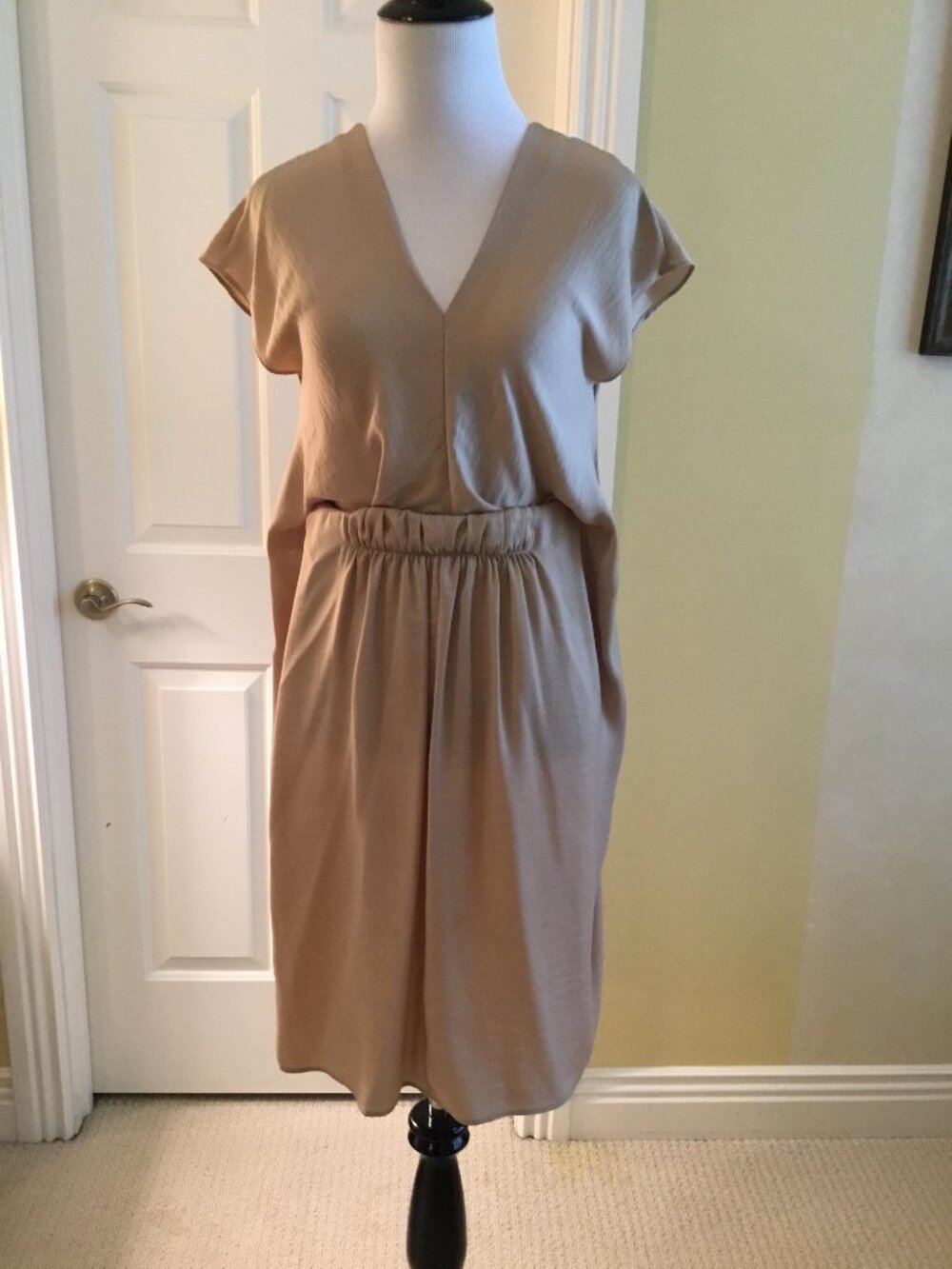 Hoss Intropia Beige Taupe V-Neck Midi Dress Size 34